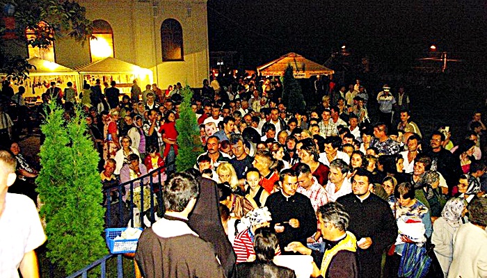 EXCLUSIV VIDEO FOTOGALERIE Hram la Sfântul Ilie de la Izvor la Bocşa, dar şi la Caransebeş şi satele din Banatul Montan
