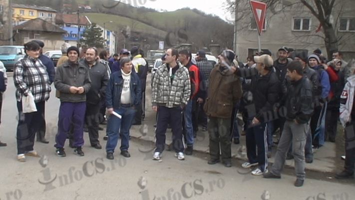 VIDEO Locuitorii de la căminele UCMR au ieșit în stradă