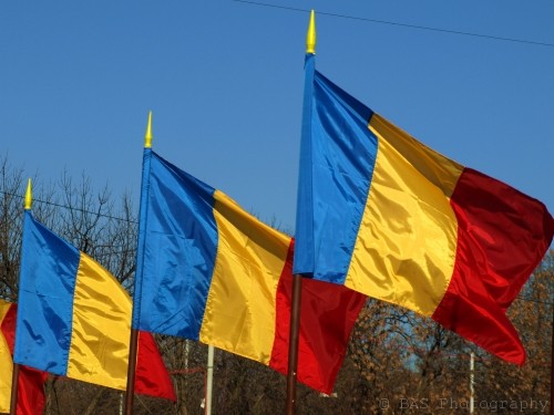 Se desteapta si românii totuși? PROTEST IN COSTUME NATIONALE la un liceu din Covasna