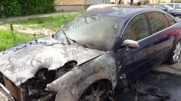 VIDEO FOTO Al patrulea autoturism incendiat la Reșița în ultimul an
