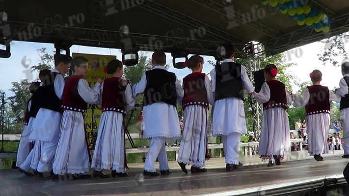 VIDEO Imagini de la ,,Ruga de la Caransebeș”- a doua zi de folclor