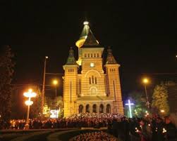 VIDEO Învierea în capitala Banatului- mii de credincioşi la catedrala din Timişoara