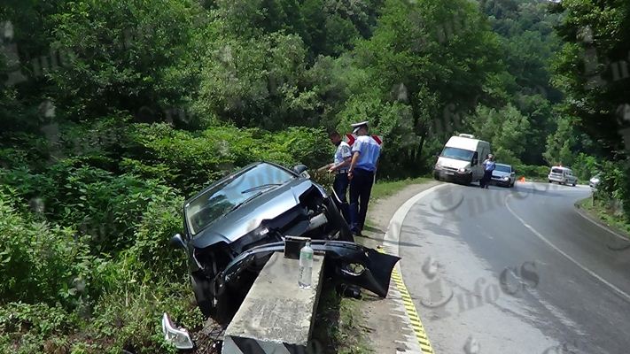 EXCLUSIV VIDEO Grav accident de circulație din cauza vitezei lângă Moniom