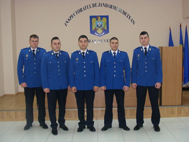 Forțe proaspete la Jandarmeria Caraș Severin – 5 ofițeri absolvenți numiți pe funcție