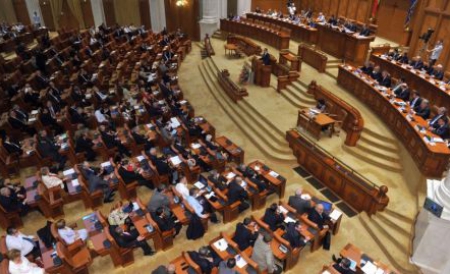 Reacții la super-imunitatea dorită de parlamentarii români- PP-DD: “Nimeni nu este mai presus de lege”