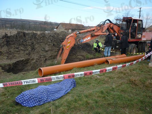 EXCLUSIV Aberație românească: firma la care lucra bărbatul de 33 ani ucis ieri de un mal de pământ, nu are autorizație de construcție