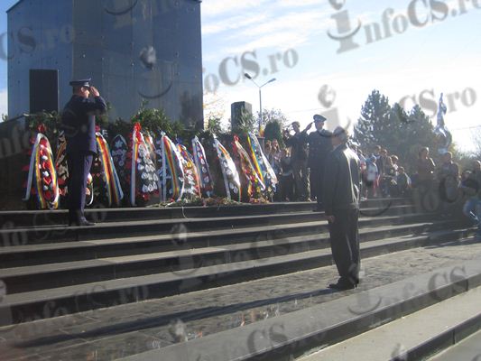 Ziua Eroilor la Reșița – manifestare publică în Piața Tricolorului