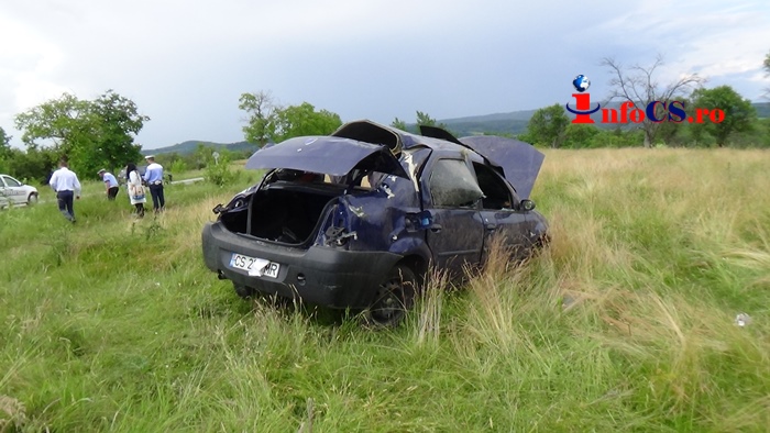 Accident cu cinci victime pe DN 58 la ieșirea din Brebu spre Reșița