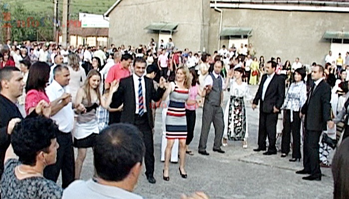 Ruga de Rusalii în satele bănățene – petrecere la Țerova și la Moniom