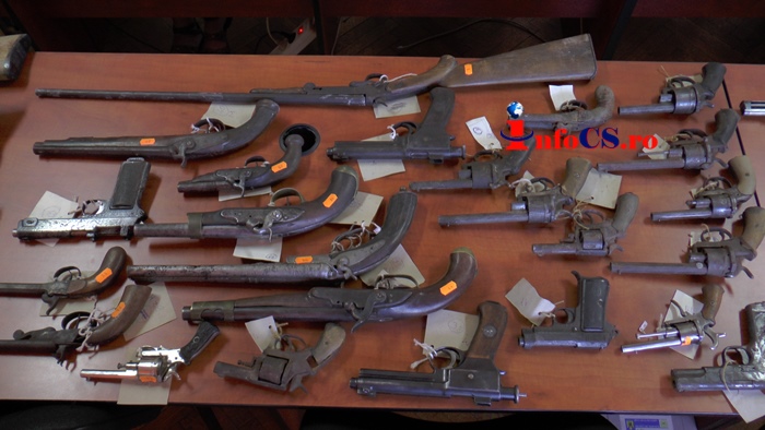 VIDEO FOTO 61 de arme au fost donate de IJP CS către Muzeul Banatului Montan din Reșița