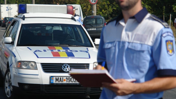 Infracţiuni şi sancţiuni aplicate de poliţiştii rutieri şi de ordine publică din cadrul IJP Caras Severin
