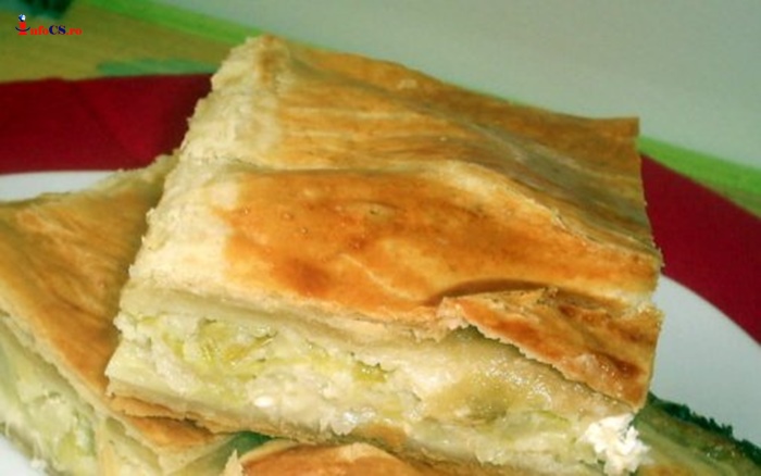 Plăcinta Mizerabilii cu brânză dulce, branza sărată, smântână și cu foi boțite VIDEO