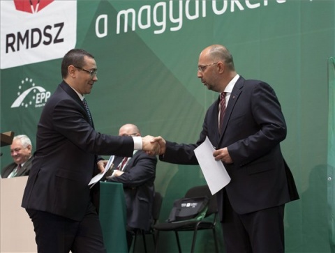 Victor Ponta, primit în Harghita ca un oficial străin în Ținutul Secuiesc, cu imnul Ungariei