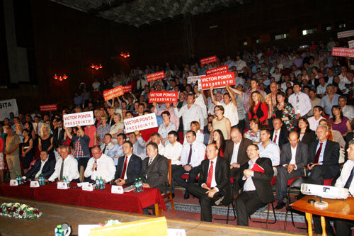 Social-democratii l-au desemnat pe Victor Ponta drept candidat la presedintia Romaniei, printr-un video-congres