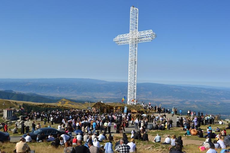 VIDEO Pelerinaj Muntele Mic 15 sept 2014 sărbătoarea Înălțării Sfintei Cruci