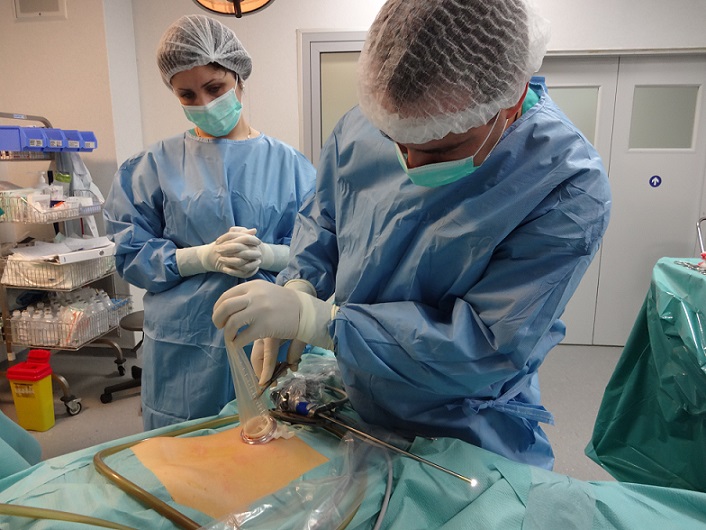 VIDEO Operațiile laparoscopice se pot realiza și la Spitalul Județean din Reșița