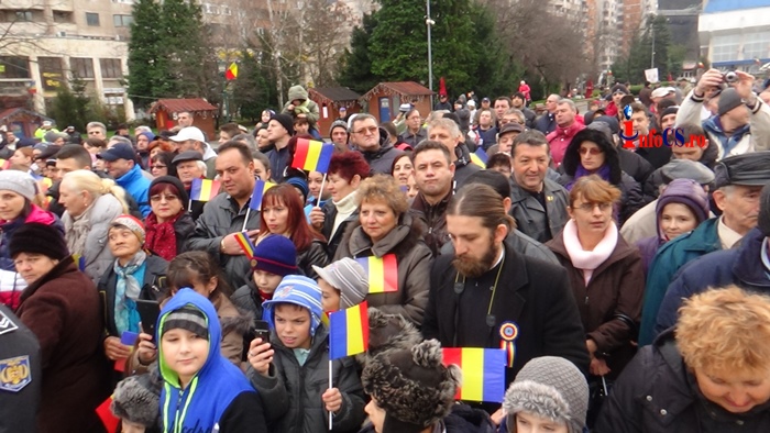VIDEO De Ziua României reșițenii au sărbătorit românește