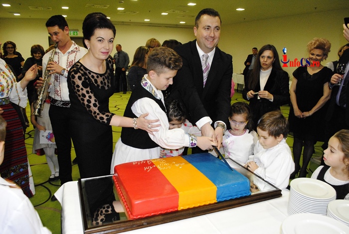 Ziua naţională a României sărbătorită la Gyula