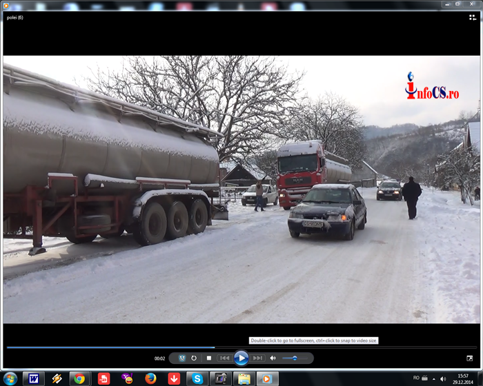 VIDEO Cisterne blocate la Lupac din cauza drumului necurățat de zăpadă