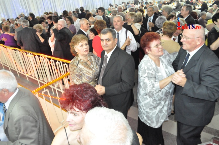 Revelionul pensionarilor, petrecere in avans pentru seniorii orasului