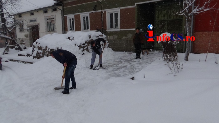 Iarnă grea cu zăpadă bogată în Caraş Severin VIDEO