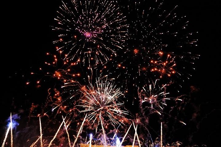 Buget mic, dar inițiative multe, s-a dat liber la artificii la Reșița