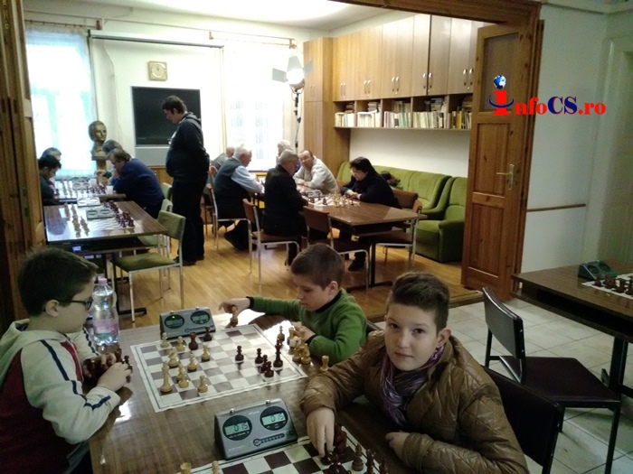 Concurs Internaţional de şah la Gyula la sediul Uniunii Culturale a Românilor