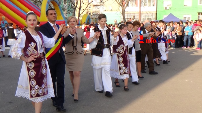 VIDEO Ruga de Paști de la Bocșa – tradiția merge mai departe și la oraș