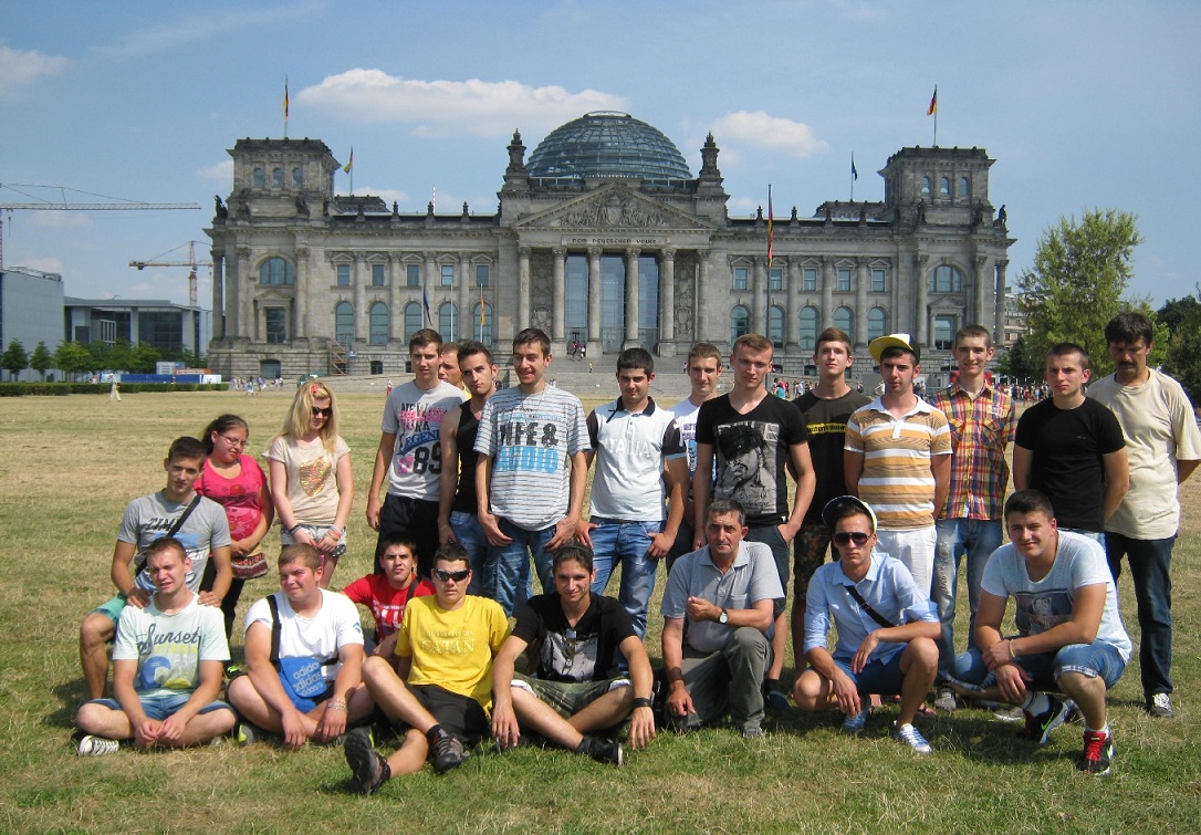 Elevii Colegiului Tehnic în practică în Cipru și Germania