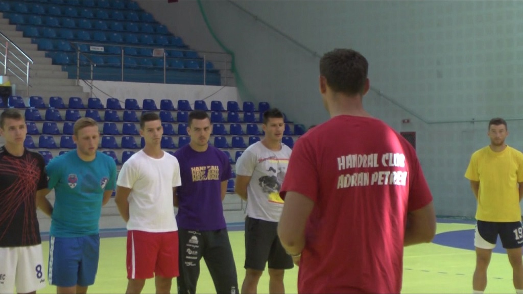 VIDEO Echipa HC Adrian Petrea a revenit la Reșița