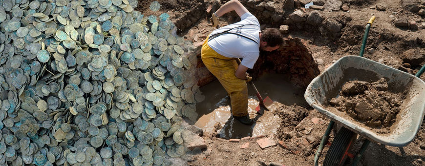 Piese de tezaur arheologic descoperite la traficanții din vest  – 9 perchezitii