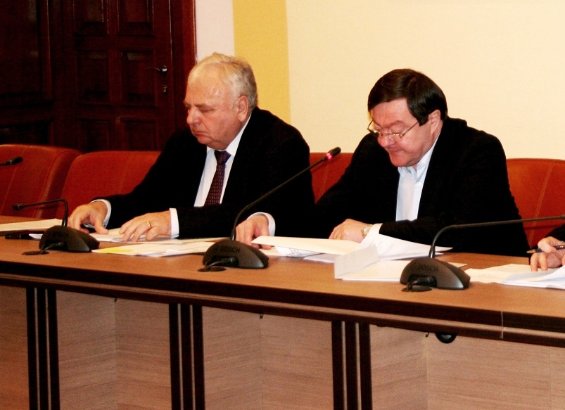 Sorin Frunzăverde și Ionesie Ghiorghioni au fost condamnați de instanța de  judecată