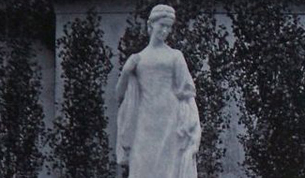 VIDEO Statuie unicat in marime naturala a imparatesei Sissi, la Caransebes