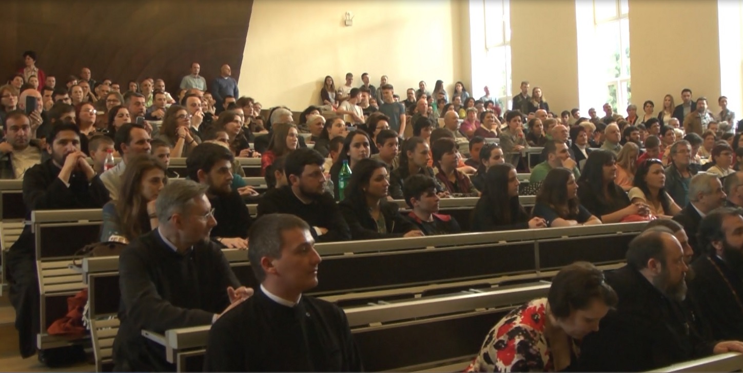 VIDEO Tinerii și Biserica prezentate de preotul Constantin Necula
