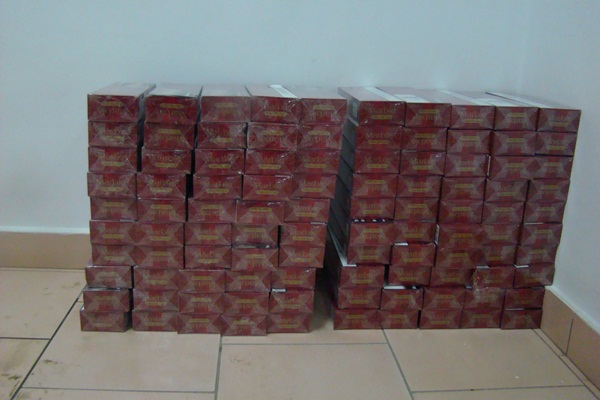 1.000 pachete de  ţigări confiscate de poliţiştii de frontieră la Socol