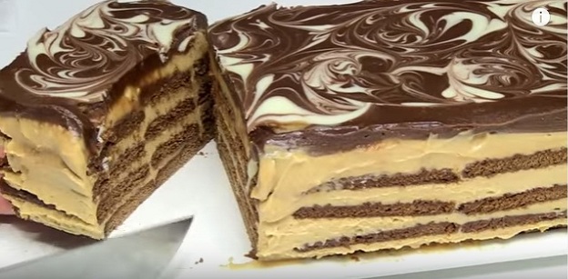 VIDEO O prăjitură delicioasă din biscuiţi cu cacao