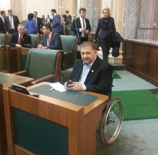VIDEO Ionuţ Chisăliţa – singurul parlamentar cu handicap din România