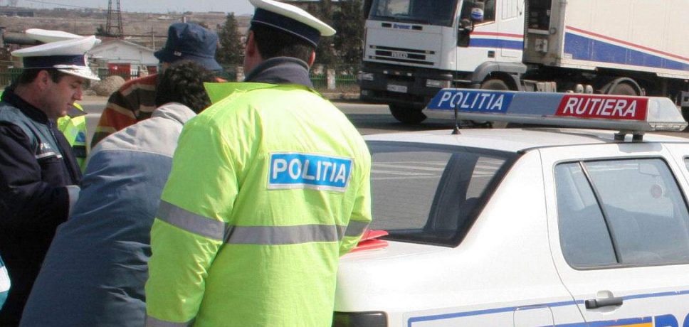 ACȚIUNI ALE POLIȚIEI ROMÂNE, PENTRU FLORII ÎN SIGURANȚĂ SI PE ARTERELE RUTIERE