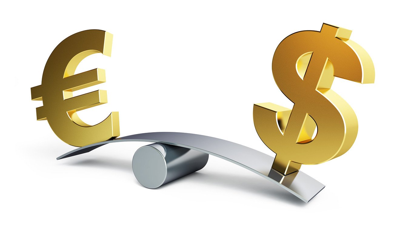 Ce facem cu banii?! – Americanii și-au atins scopul – Euro a scăzut sub pragul de 1 dolar