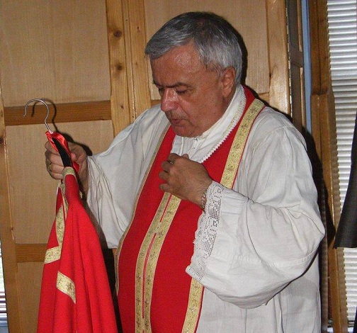 A plecat spre alte tărâmuri și spre IIsus, cel care timp de 35 de ani a fost preotul Marian Ilie Stefănescu