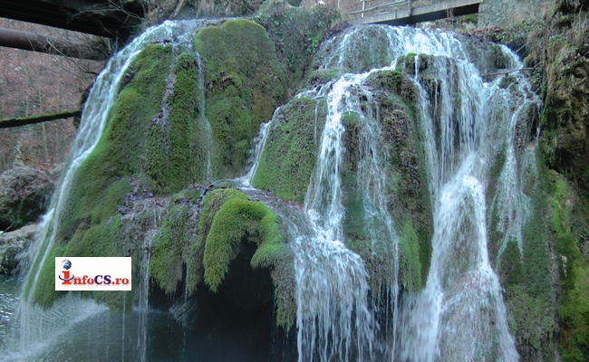 VIDEO Cascada Bigăr, comoara din Banat ce atrage turiștii chiar şi de Crăciun