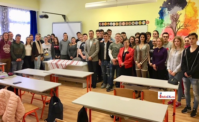 Tinerii din comunitățile românești din Ungaria pot studia in România