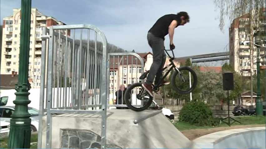 Skatepark premium de 80.000 de euro in centrul Resitei VIDEO