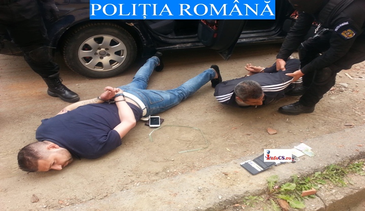 Alti doi hoti din Bocsa prinsi de politisti