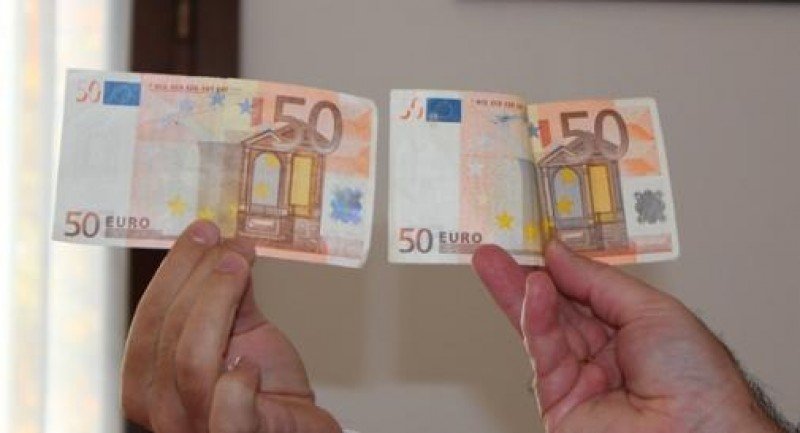 Invazie de euro falsi pe piata din Banat