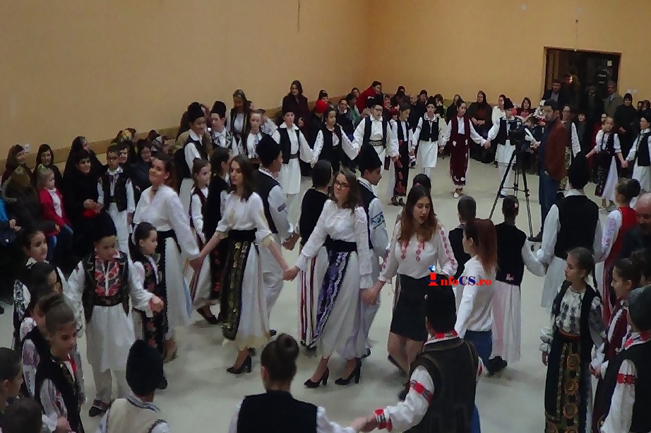 Sărbătoarea costumului popular la Prigor – Balul Izmenelor 2019 VIDEO