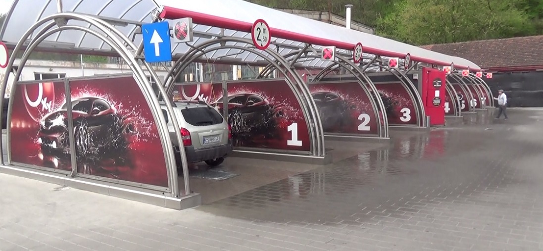 Ploaia Cu Praf de La Reşita a umplut spălătoriile auto VIDEO
