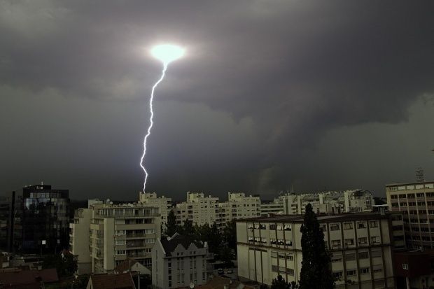 Prognoza meteo: In Romania vine Frigul şi apar furtunile violente