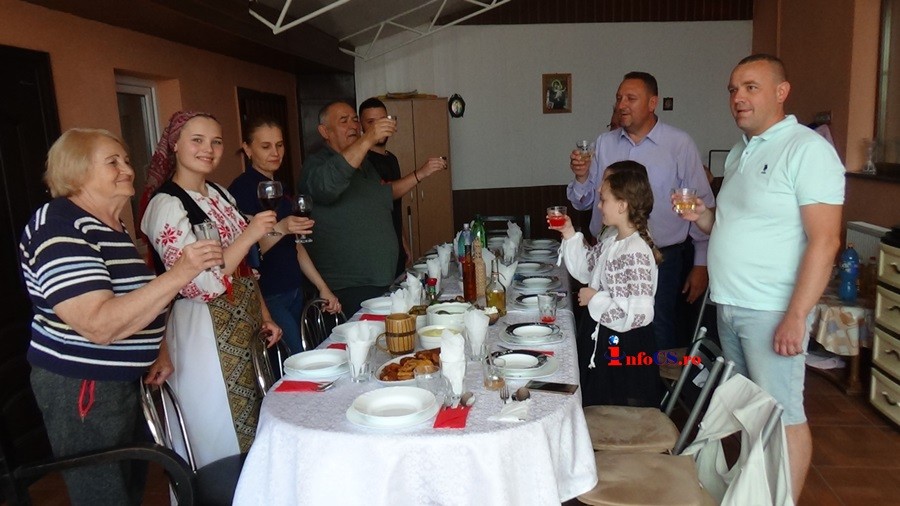 Inaltarea Domnului si  Ruga satului la Berzovia în Caras Severin VIDEO