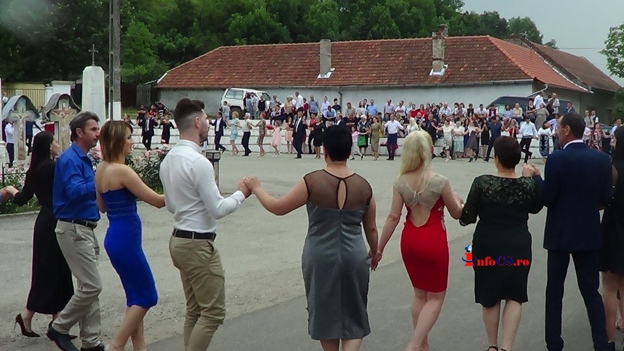 Rusalii 2019 – Două zile de sărbătoare la nedeie la Lapusnicu Mare VIDEO
